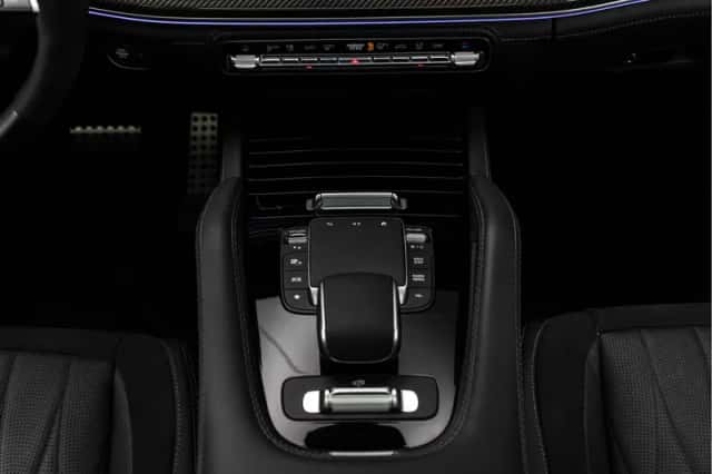 Mercedes-Benz GLE (2024) thumbnail 16