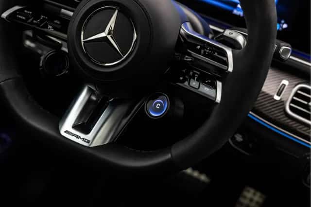 Mercedes-Benz GLE (2024) thumbnail 32