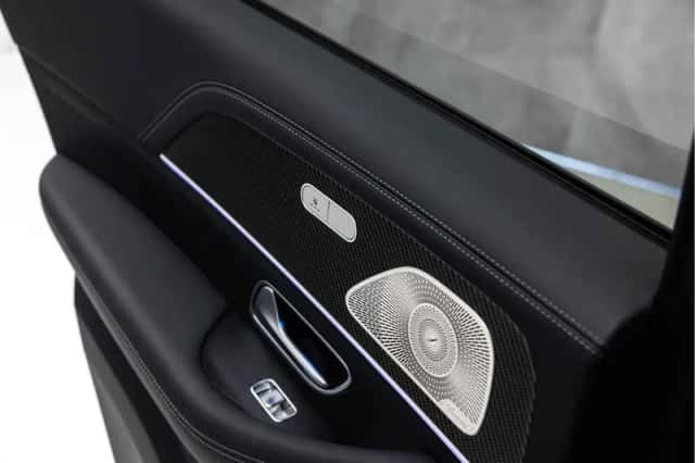 Mercedes-Benz GLE (2024) thumbnail 34