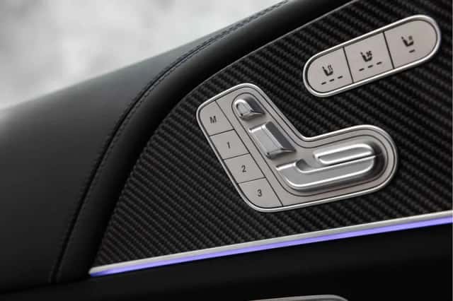 Mercedes-Benz GLE (2024) thumbnail 43
