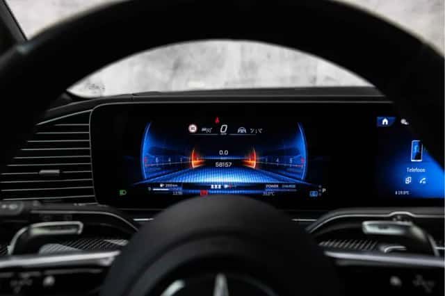 Mercedes-Benz GLE (2024) thumbnail 44
