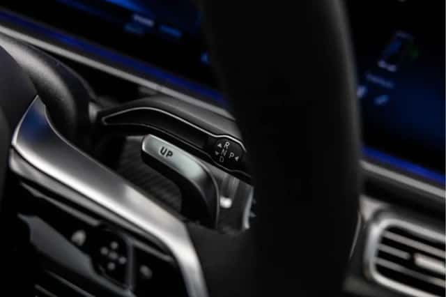 Mercedes-Benz GLE (2024) thumbnail 50