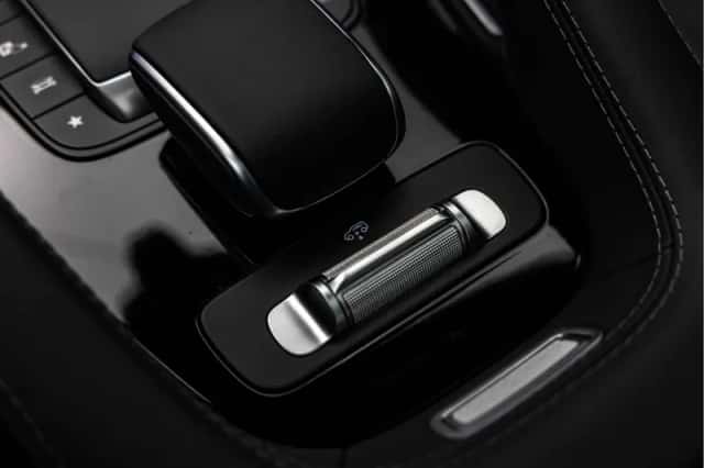 Mercedes-Benz GLE (2024) thumbnail 67