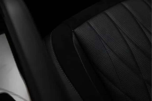 Mercedes-Benz GLE (2024) thumbnail 72
