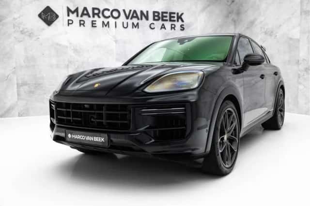 Porsche Cayenne (2024) thumbnail 4