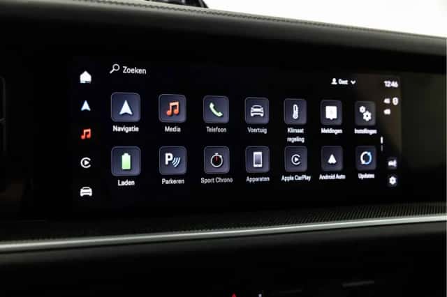 Porsche Cayenne (2024) thumbnail 36