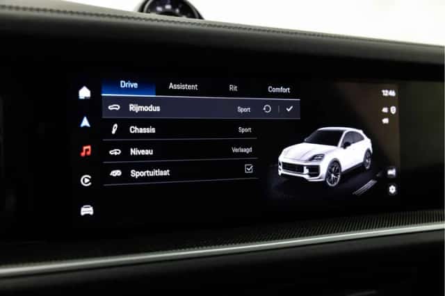 Porsche Cayenne (2024) thumbnail 38