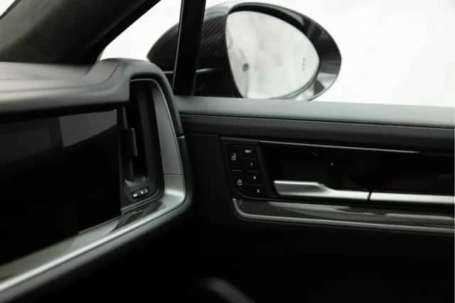 Porsche Cayenne (2024) thumbnail 54