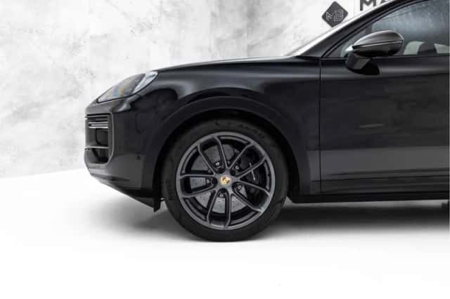 Porsche Cayenne (2024) thumbnail 9