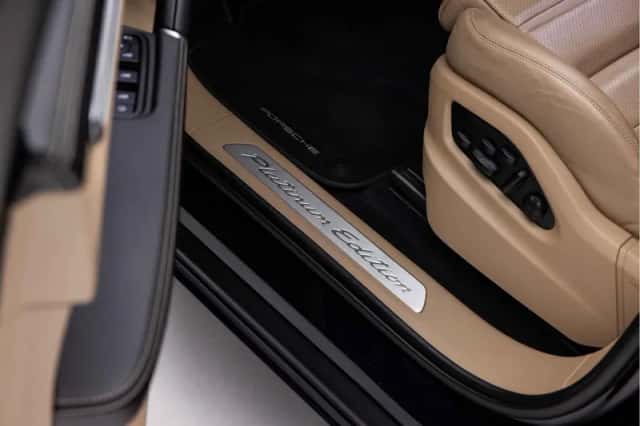 Porsche Cayenne (2022) thumbnail 23