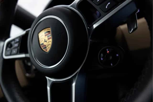 Porsche Cayenne (2022) thumbnail 35