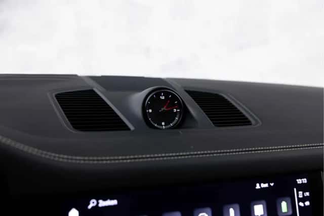Porsche Cayenne (2022) thumbnail 37