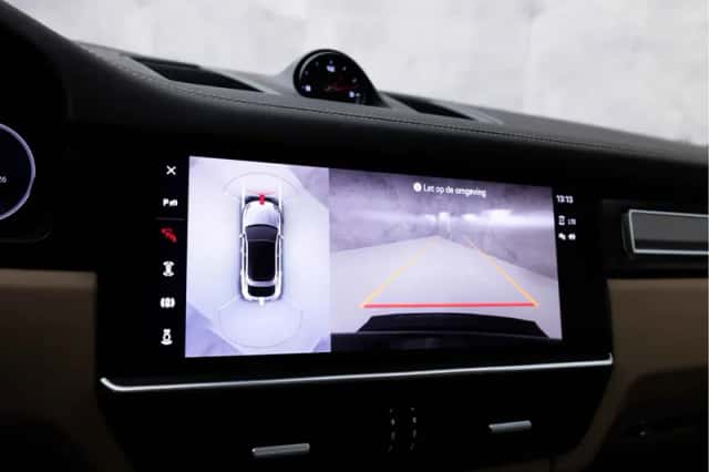 Porsche Cayenne (2022) thumbnail 41