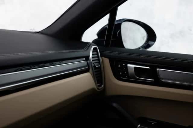 Porsche Cayenne (2022) thumbnail 55