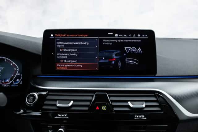 BMW 5-Serie (2023) thumbnail 36