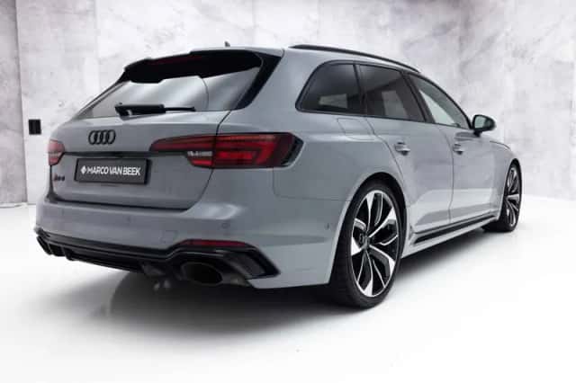 Audi RS4 (2019) thumbnail 2