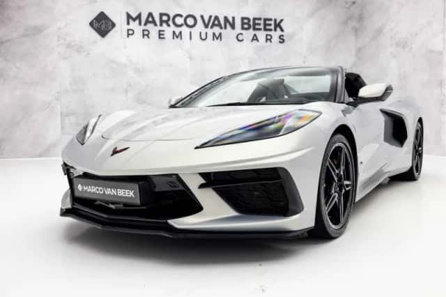 Chevrolet Corvette (2021) thumbnail 5