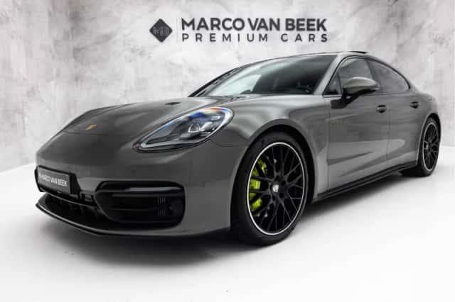 Porsche Panamera (2022) thumbnail 1