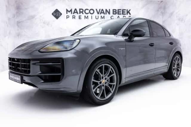 Porsche Cayenne (2025) thumbnail 1