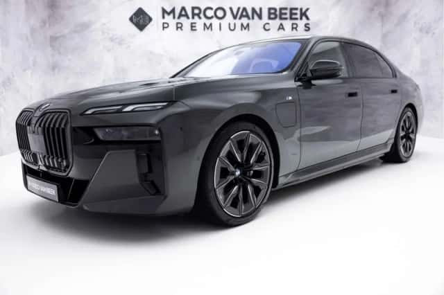 BMW 7-Serie (2024) thumbnail 1
