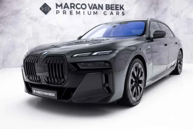 BMW 7-Serie (2024) thumbnail 4