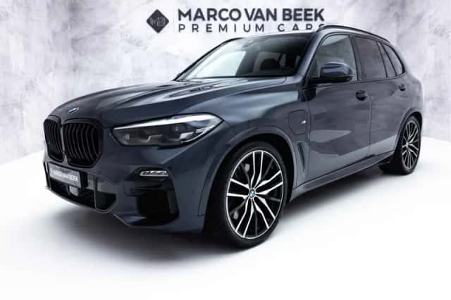 BMW X5 (2020) thumbnail 1