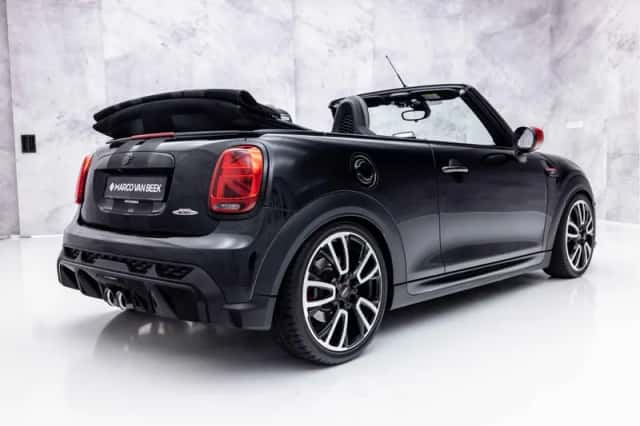 MINI Cooper (2022) thumbnail 4