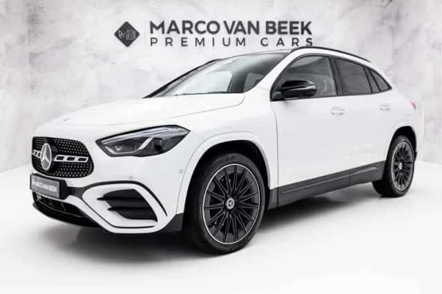 Mercedes-Benz GLA (2024) thumbnail 1