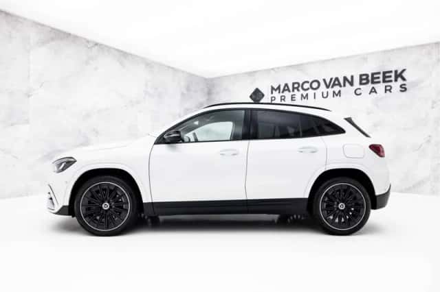 Mercedes-Benz GLA (2024) thumbnail 5