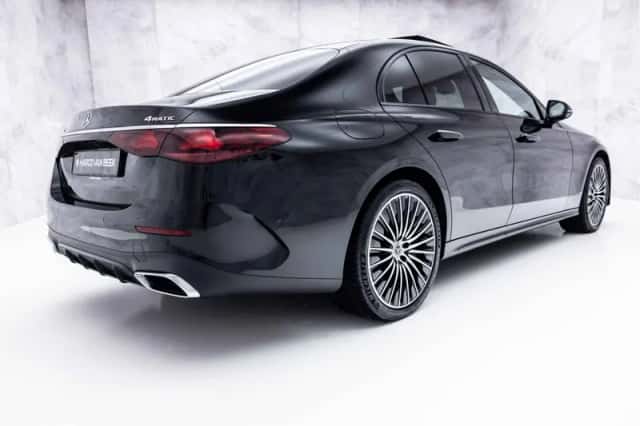 Mercedes-Benz E-Klasse (2024) thumbnail 2