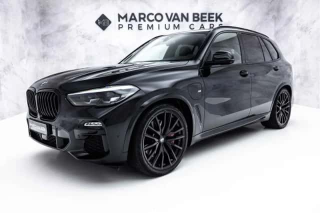 BMW X5 (2021) thumbnail 1