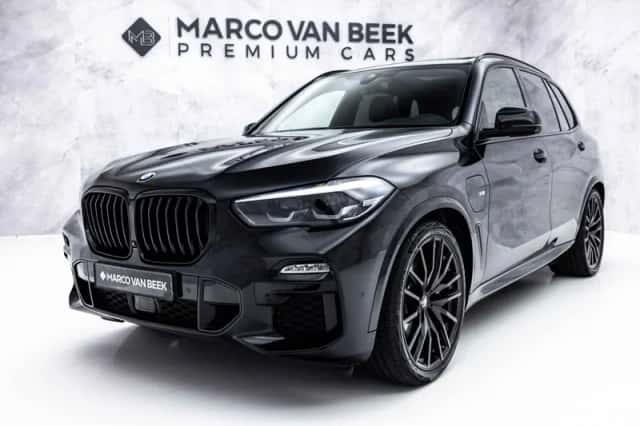 BMW X5 (2021) thumbnail 5