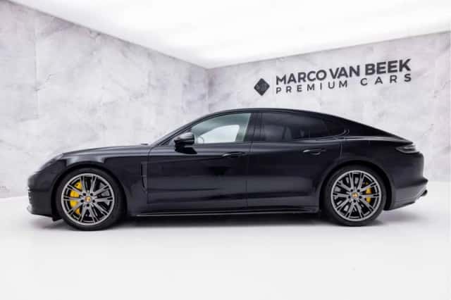 Porsche Panamera (2023) thumbnail 5