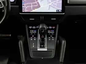 Porsche Cayenne (2017) thumbnail 19