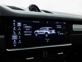 Porsche Cayenne (2017) thumbnail 40