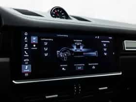 Porsche Cayenne (2017) thumbnail 41