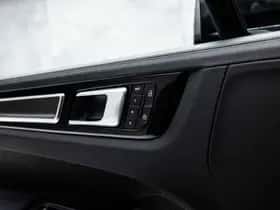 Porsche Cayenne (2019) thumbnail 28