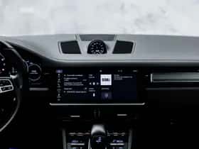 Porsche Cayenne (2018) thumbnail 17