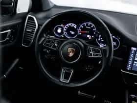 Porsche Cayenne (2018) thumbnail 18