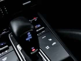 Porsche Cayenne (2018) thumbnail 50