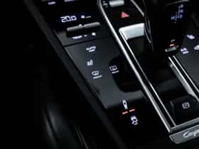 Porsche Cayenne (2018) thumbnail 53