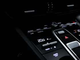 Porsche Cayenne (2018) thumbnail 54
