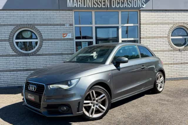 Audi A1 (2011) thumbnail 1