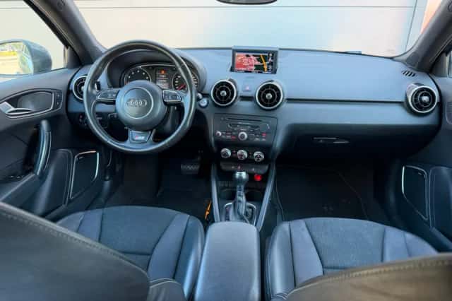 Audi A1 (2011) thumbnail 5