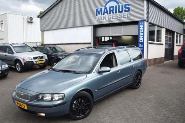 Volvo V70 (2000) thumbnail 2