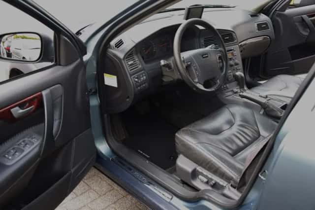 Volvo Xc70 (2000) thumbnail 11