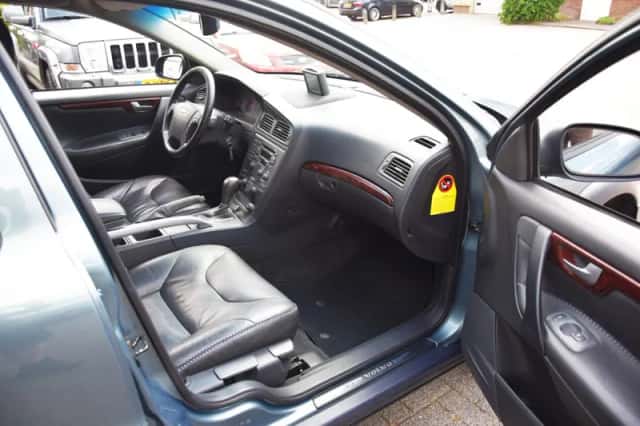 Volvo Xc70 (2000) thumbnail 26