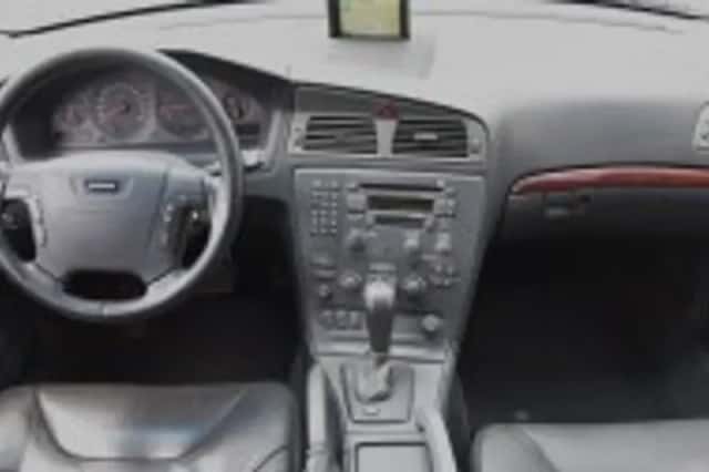 Volvo Xc70 (2000) thumbnail 4