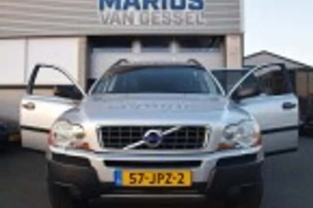 Volvo XC90 (2004) thumbnail 40