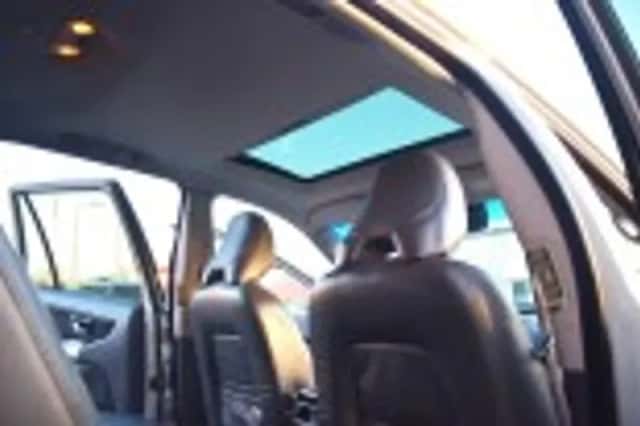 Volvo XC90 (2004) thumbnail 59